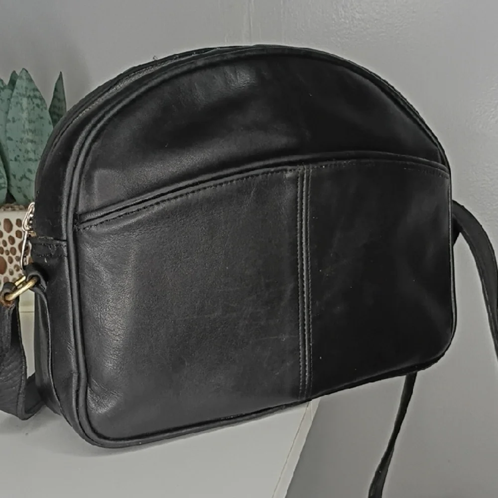 80s Vintage Coach Classic Black Leather Crossbody Bag -  0479-021 Half Moon Rare - Picture 4 of 13